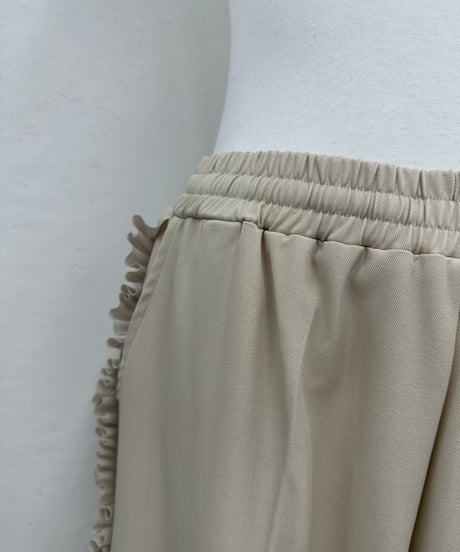 side frill PT