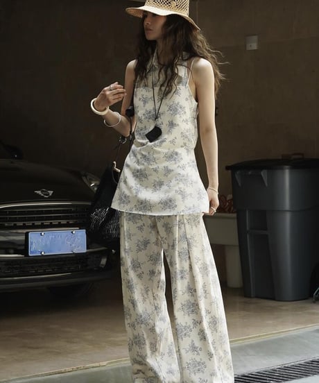 flower design tuck wide PT