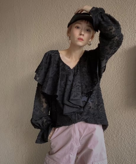 sheer jacquardruffle tops