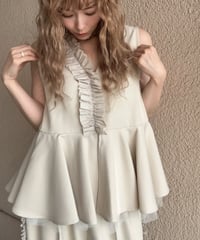 frill tops