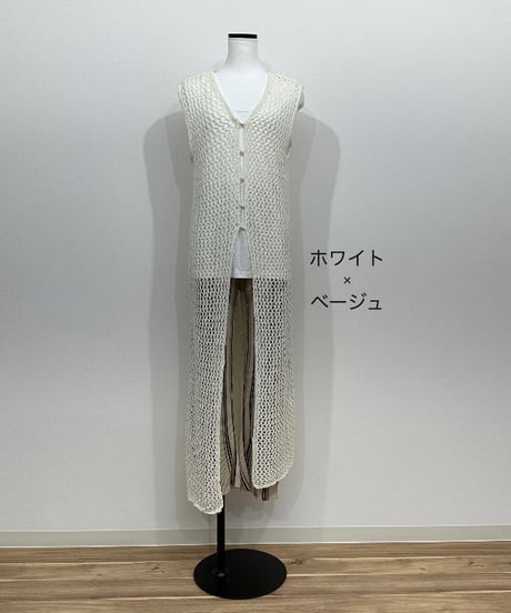 サマーニットジレ＋Amu2ウェイタンクトップ＋リネンタッチストライプパンツ