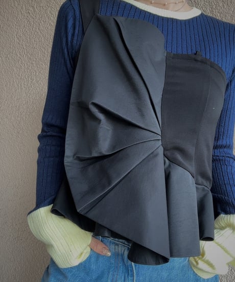 【DOS DIOSAS】peplum frill bustier