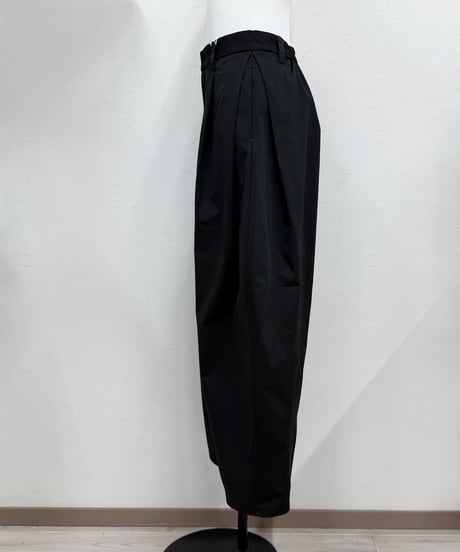 sidetuck  cocoon pants