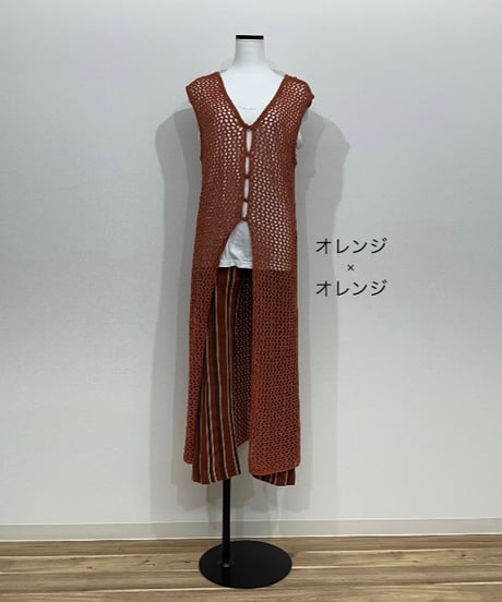 サマーニットジレ＋Amu2ウェイタンクトップ＋リネンタッチストライプパンツ
