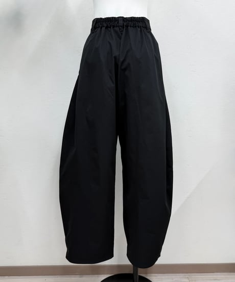 sidetuck  cocoon pants