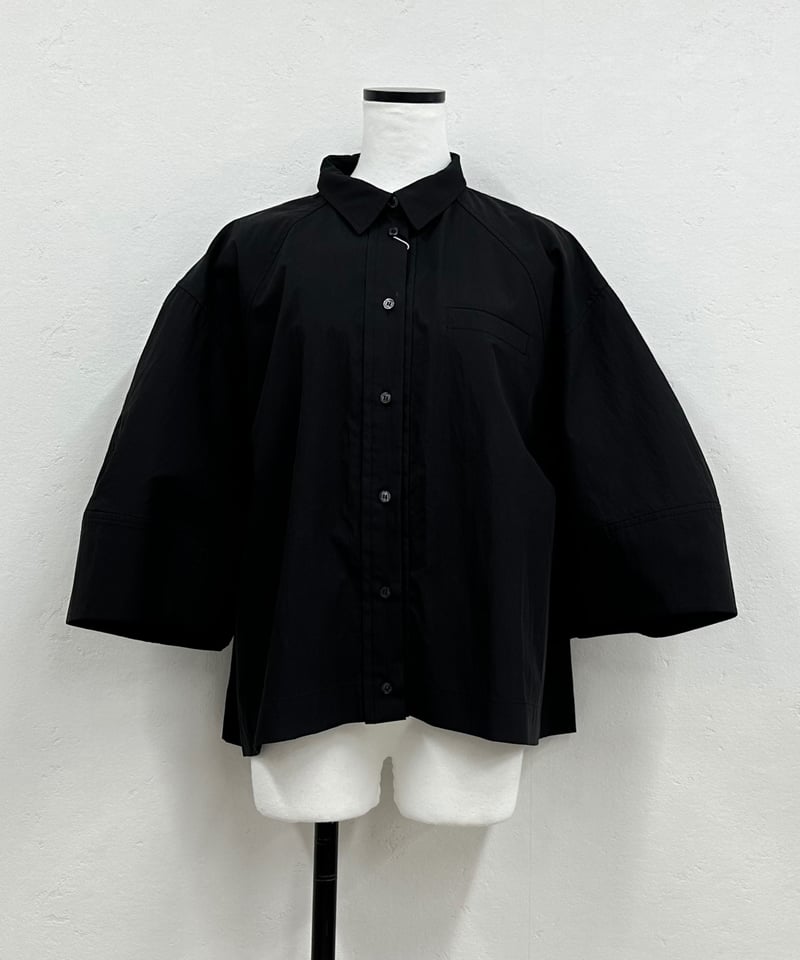 KARRY】curve sleeve shirt | Amu