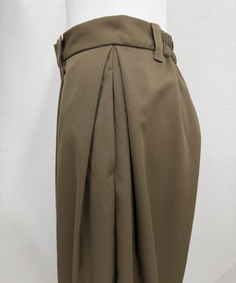 sidetuck  cocoon pants