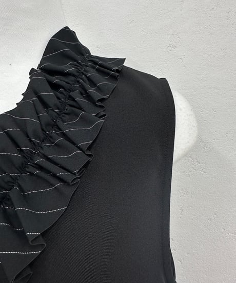frill tops