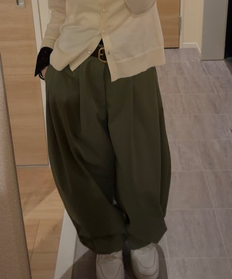 sidetuck  cocoon pants