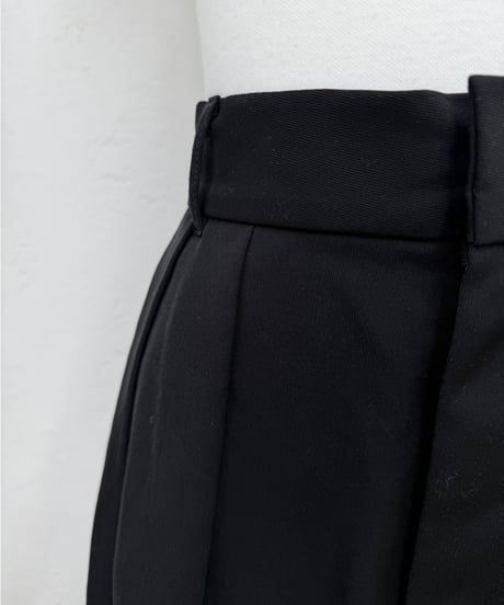 estertwill tuck pants