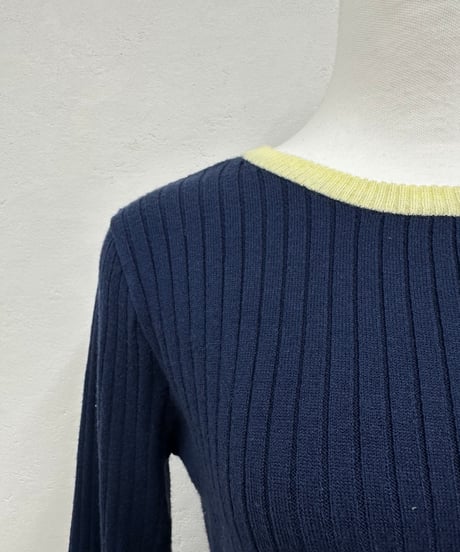 finger hole lib knit