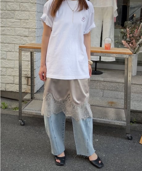 hemlace satin skirt