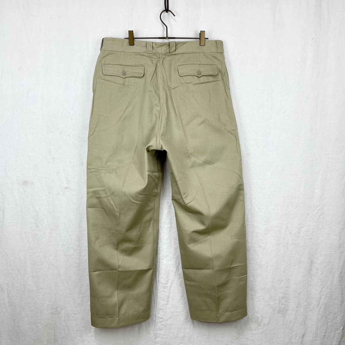 french m52 chino サイズ45 後ろポケット付き french m52 chino サイズ45 後ろポケット付き