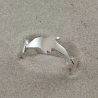 3 Dolphin Ring