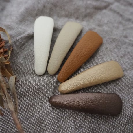 ❉　fake leather pin / 5colors