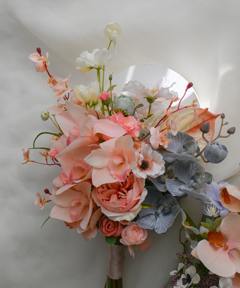 くすみピンクとテラコッタの大人ブーケ　アンスリウム　シンビジウム　ブーケ　前撮り アンスリウム シンビジウム ウェディングブーケ アーティシャル