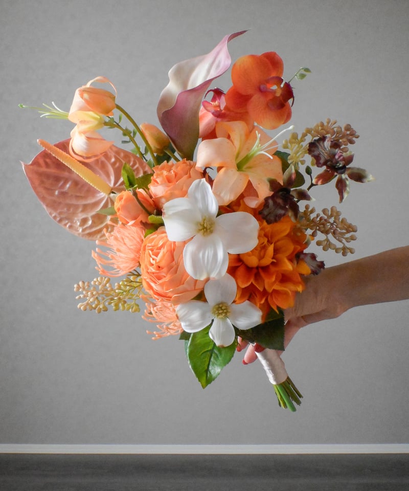 テラコッタ系 クラッチブーケ ブートニア付き 美品】♡テラコッタ♡ クラッチブーケ&ブートニア - メルカリ