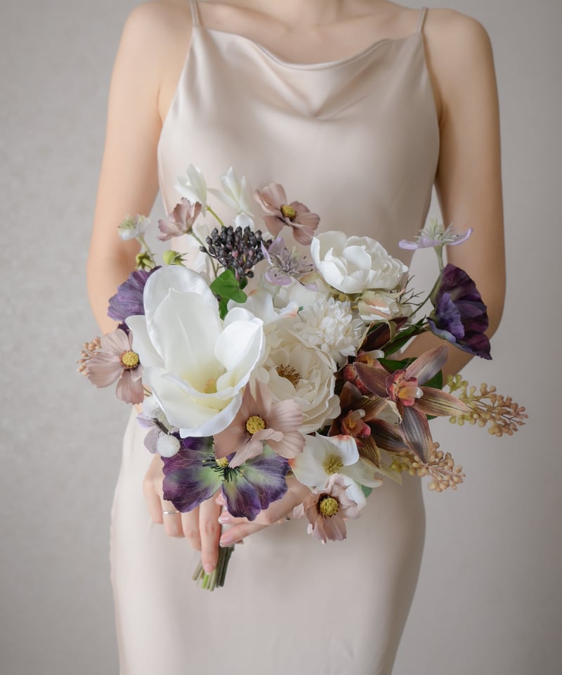 ホワイトポムのブーケ | 造花ブーケ ウェディングブーケ 持ち込み