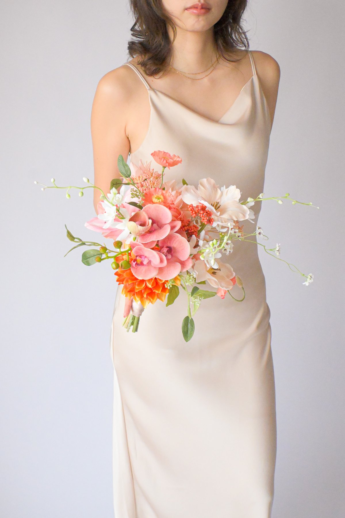 受注生産】オレンジダリアとグリーンブーケ | 造花ブーケ