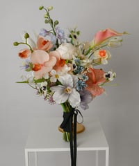 【受注生産】サーモンピンクとペールパープルのブーケ　｜　春　韓国　造花ブーケ　ウェディングブーケ　コチョウラン　持ち込みブーケ　アーティシャルフラワー　オレンジ　サーモンピンク