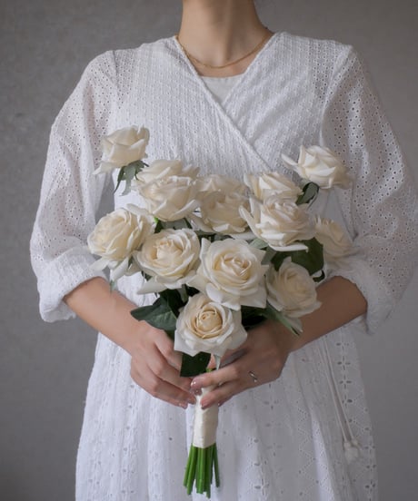 ウェディングブーケ　DOILLE_DOILLETTE 造花ブーケ doille doillette