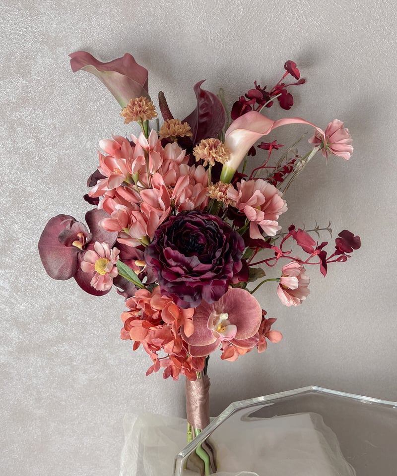 ボルドー、テラコッタカラーのウェディングブーケアーティシャル