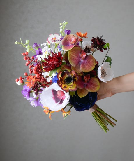 【即納】オータムミックスブーケ | 造花ブーケ　ウェディングブーケ　持ち込みブーケ　アーティシャルフラワー　ダークカラー　オレンジ コチョウラン　大人　高級造花　秋色　アネモネ　ポピー