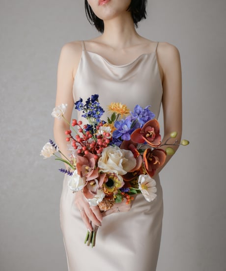 ブルー×オレンジのオータムカラーブーケ｜造花ウェディングブーケ・秋婚・前撮り