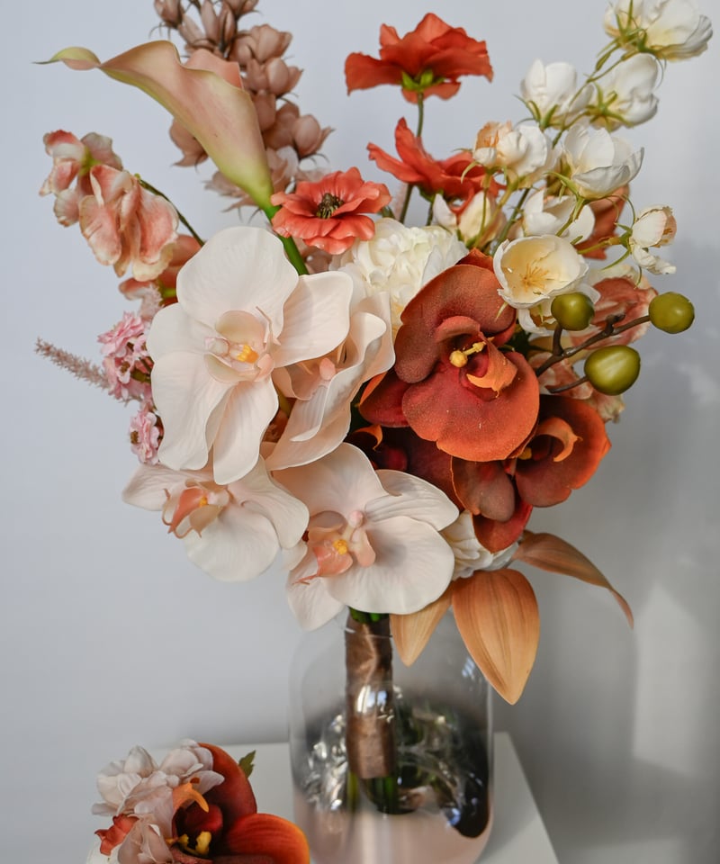 【美品】オレンジホワイト造花ブーケ オレンジブラウンブーケ | 造花ブーケ ウェディングブーケ 持ち込み