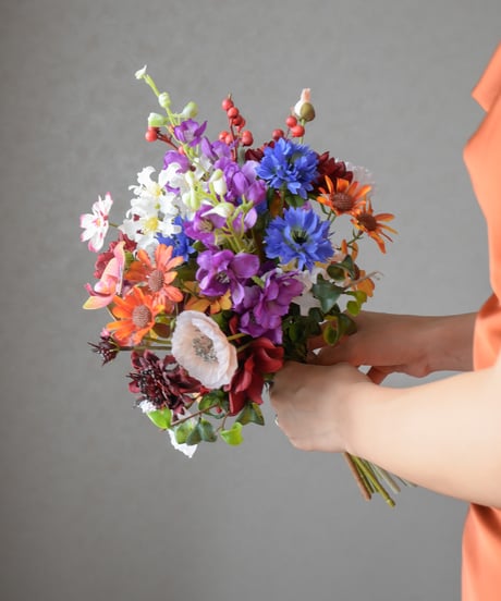 【即納】オータムミックスブーケ | 造花ブーケ　ウェディングブーケ　持ち込みブーケ　アーティシャルフラワー　ダークカラー　オレンジ コチョウラン　大人　高級造花　秋色　アネモネ　ポピー