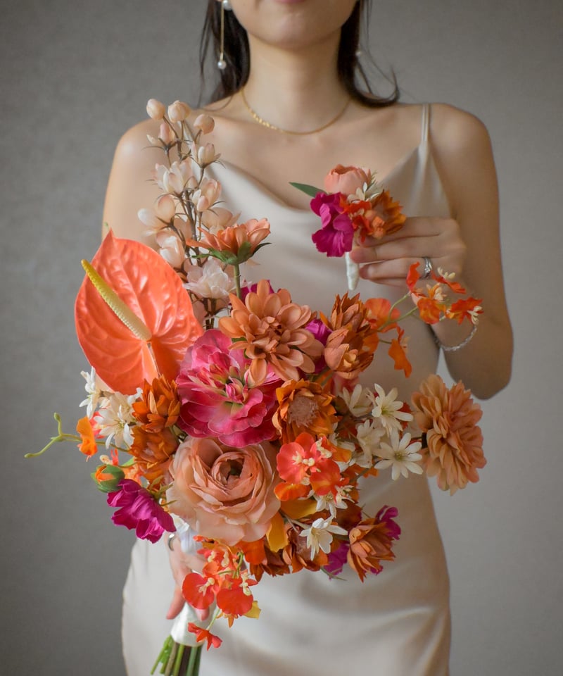 高級造花使用ウェディングブーケ（和装用・造花）オレンジ ボールブーケ 和装 造花 アーティフィシャルフラワー ウエディング