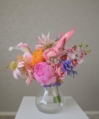 【即納】トロピカルピンクフルブーケ　| ブライダル　造花ブーケ　ウェディングブーケ　持ち込みブーケ　アーティシャルフラワー　ピンク　ダリア　アンスリウム　リゾート　カラー