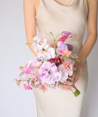 【２点SET】パープルピンクとホワイトブーケ |  造花ブーケ　ウェディングブーケ　持ち込みブーケ　アーティシャルフラワー　ピンク　ファレノ コチョウラン　カラー　ガーデン　赤紫　リゾート　夏