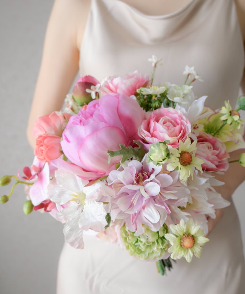 ホワイトアネモネとチューリップのパステルブーケ＆ブートニア