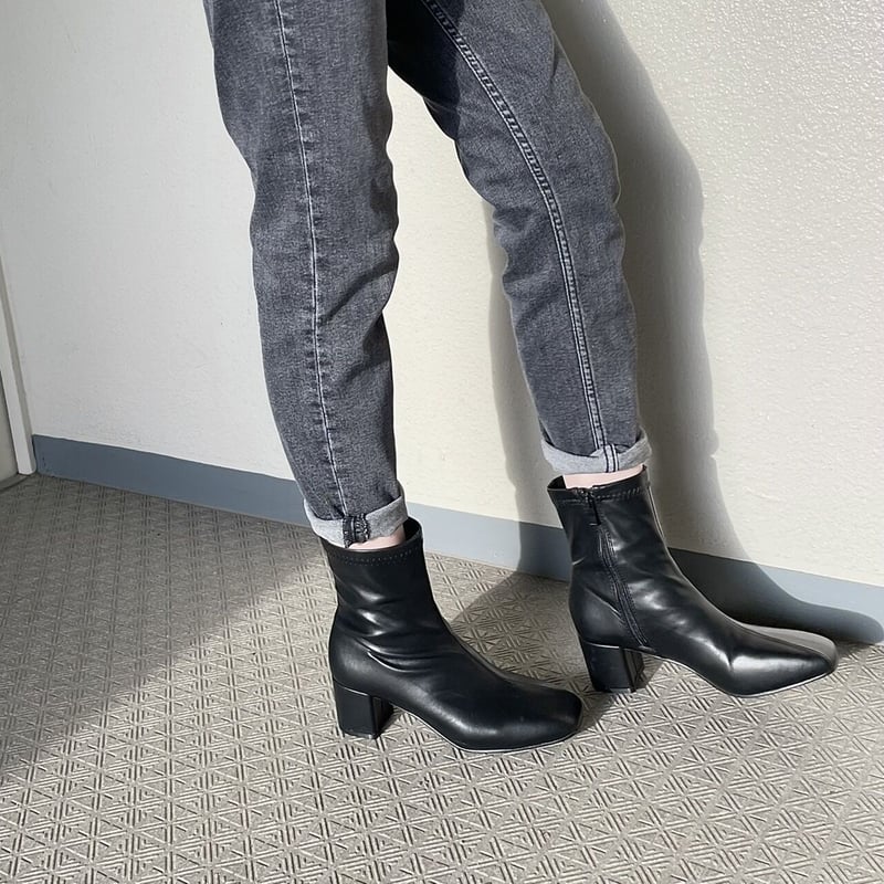 ストレッチショートブーツ BK | Lux by SELENES ストレッチショートブーツ BK | Lux by SELENES