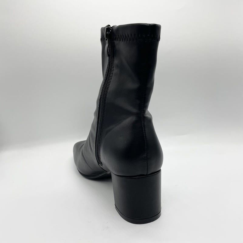 ストレッチショートブーツ BK | Lux by SELENES ストレッチショートブーツ BK | Lux by SELENES