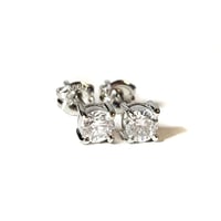 【即納】0.3ct total ピアス