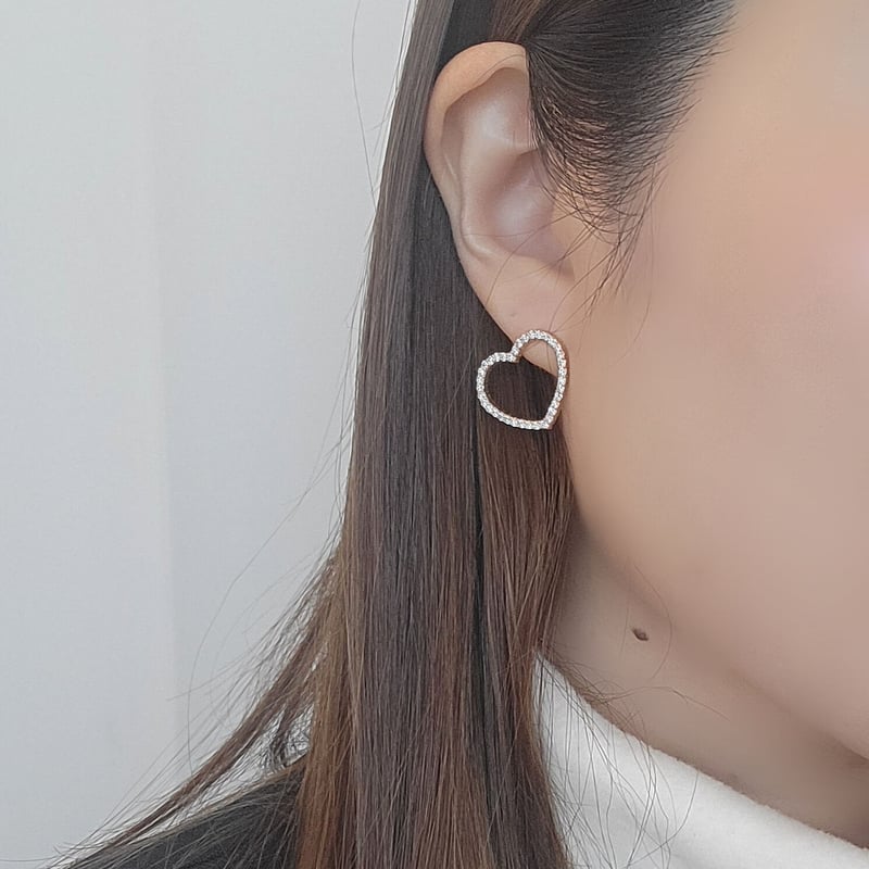 Love/ラブ】シングルピアス | moi et bijoux