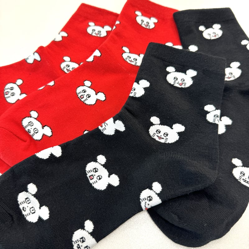 ネズミくん総柄ソックス／レッド | KYUSONEKOKAMI OFFICIAL STORE