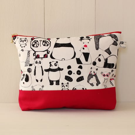 【アウトレット】パンダのポーチ 08 パンダ中 シロ （P04-08)