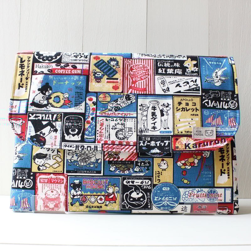 大きめファイルケース レトロなラベル ブルー（P13-01) | アウンパンダ