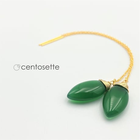 鮮やかグリーンオニキスの14KGFアメリカンピアス/サージカルステンレスピアスへ金具変更可・イヤリング等ヘ金具変更可