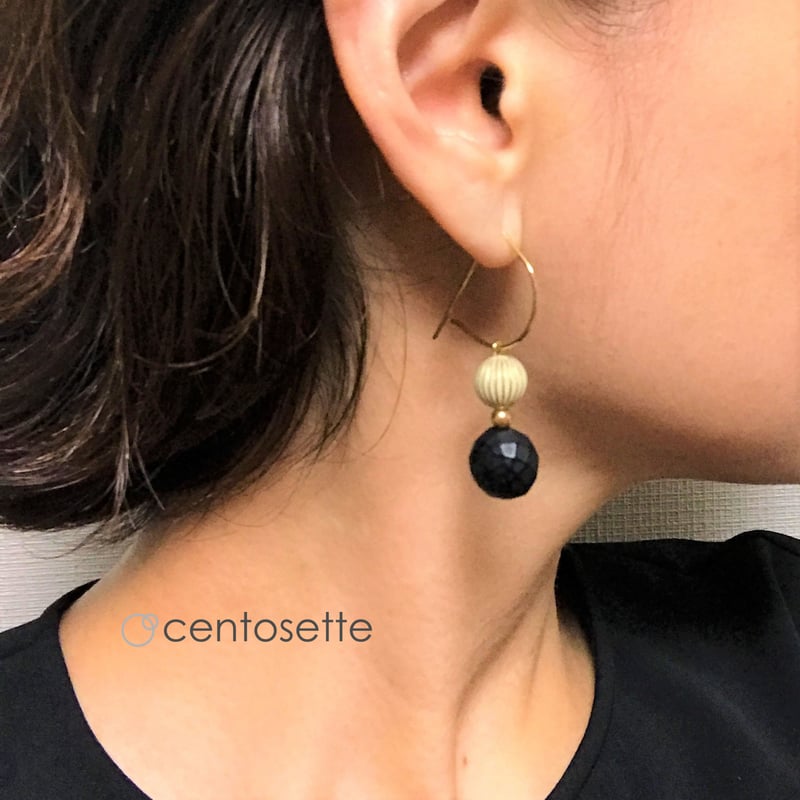 ドイツ製ヴィンテージビーズのシックな16KGPピアス・一部