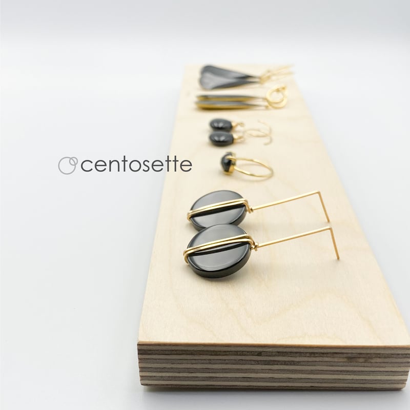 14kgf パームレッド オニキス の ピアス - ピアス 