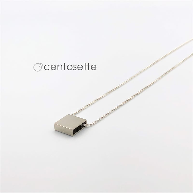 四角いペンダントヘッドのボールチェーンネックレス シルバー | centosette
