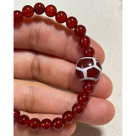 亀甲天珠×カーネリアン（6ｍｍ）