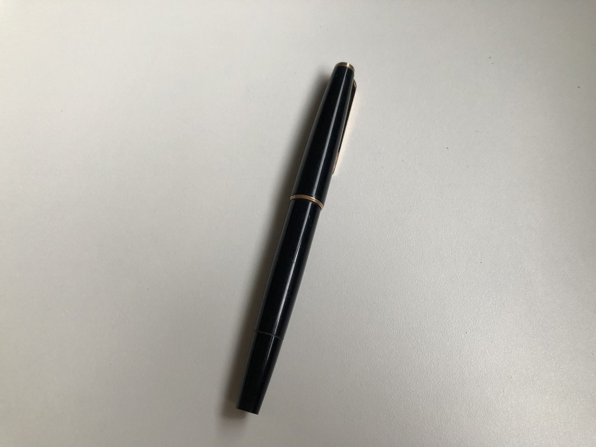 【中古】モンブラン　万年筆 中古)MONTBLANC モンブラン 万年筆 作家シリーズ1994 オスカー