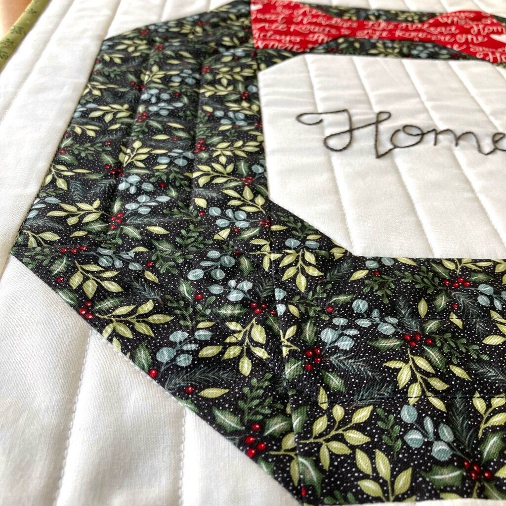 完全オリジナル！ミシンキルトタペストリー メビウスの輪モチーフ 完全オリジナル！ミシンキルトタペストリー メビウスの輪モチーフ