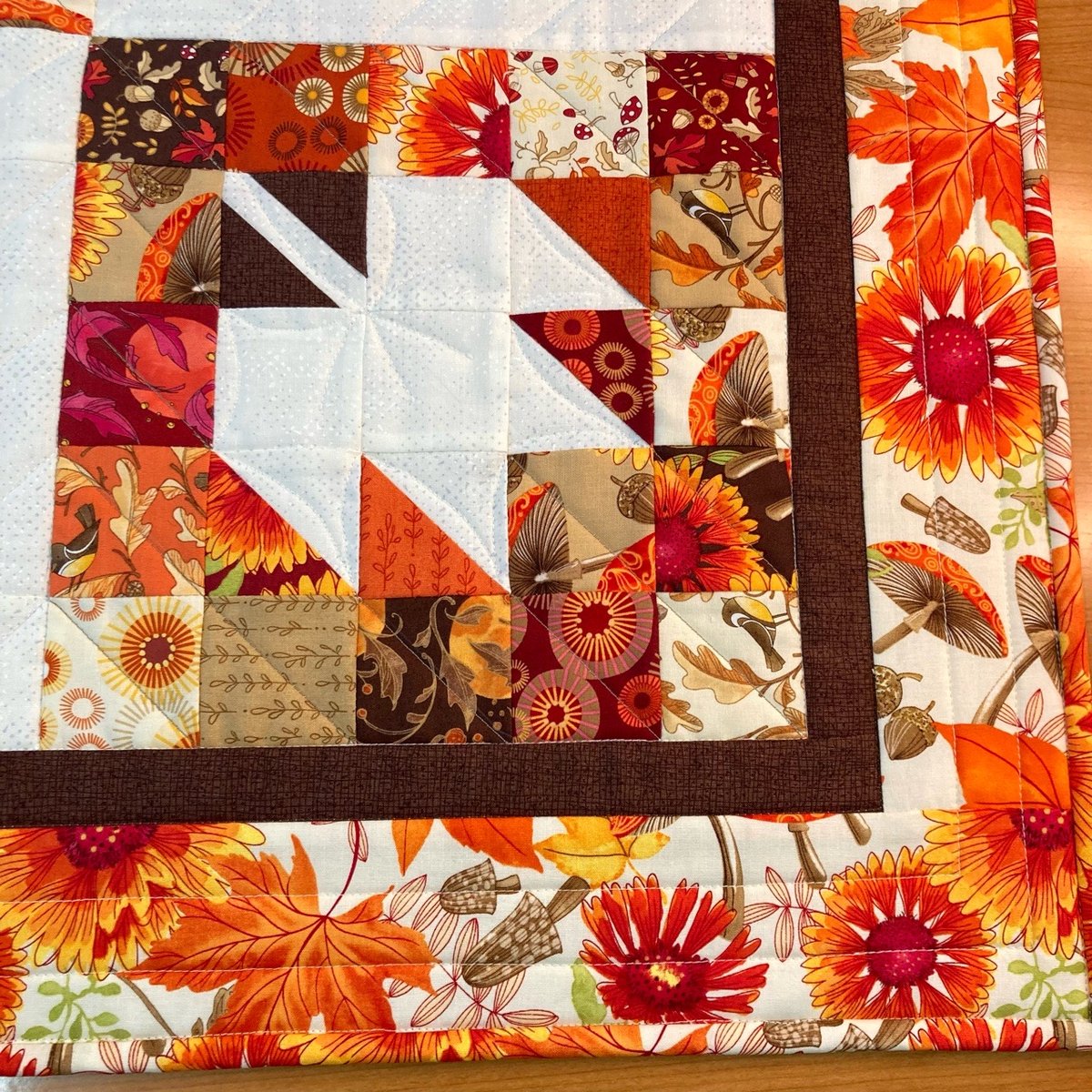 キルト制作キット（ミシン用）- メイプルリーフのタペストリー【裏地