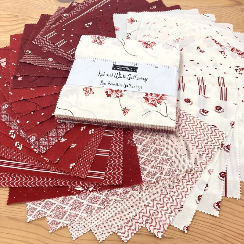 modaチャームパック / Red and White Gatherings | ぱいなオンラ modaチャームパック / Red and White Gatherings | ぱいなオンラ
